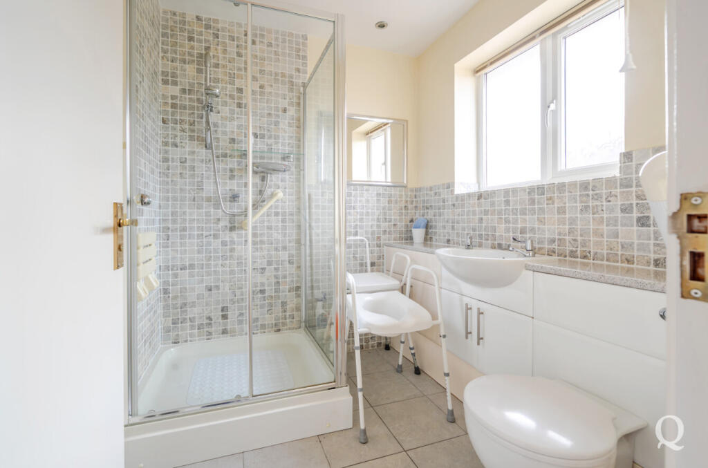 b7b759f6-2604-463...