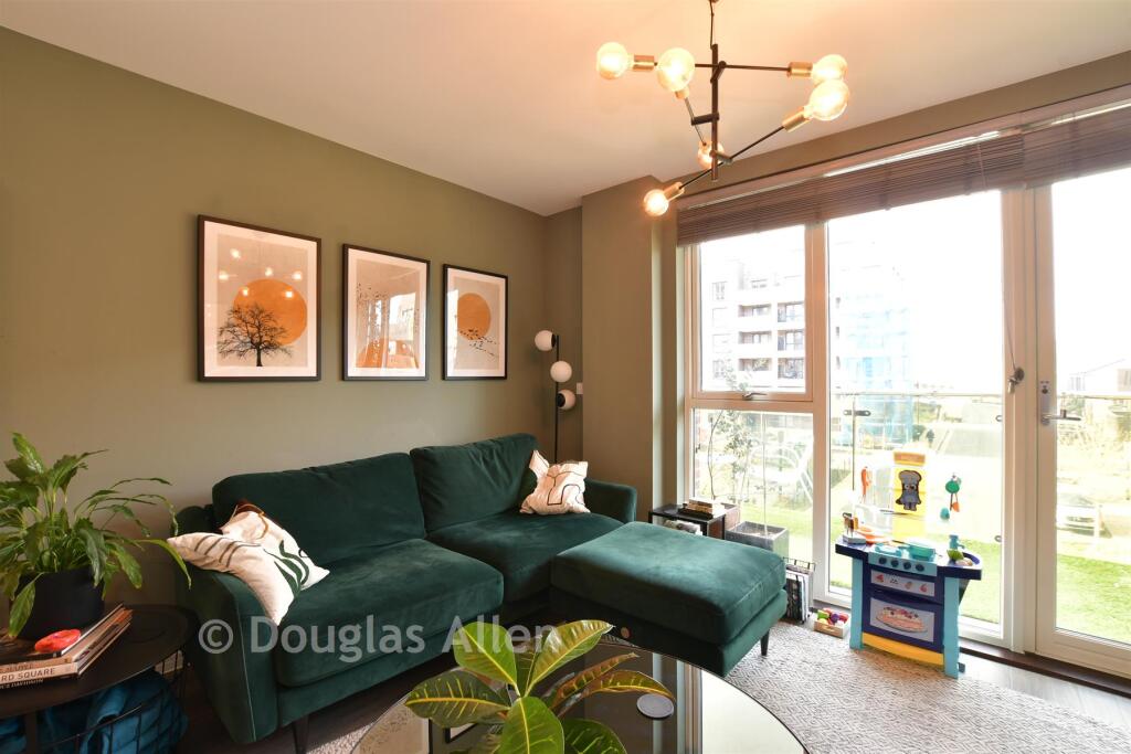 Lounge/Kitchen /Dining Room