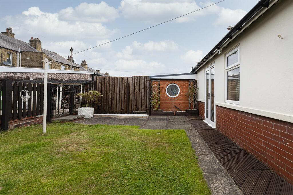 Bramleys Estate Agents - Dalmeny Avenue - Crosland
