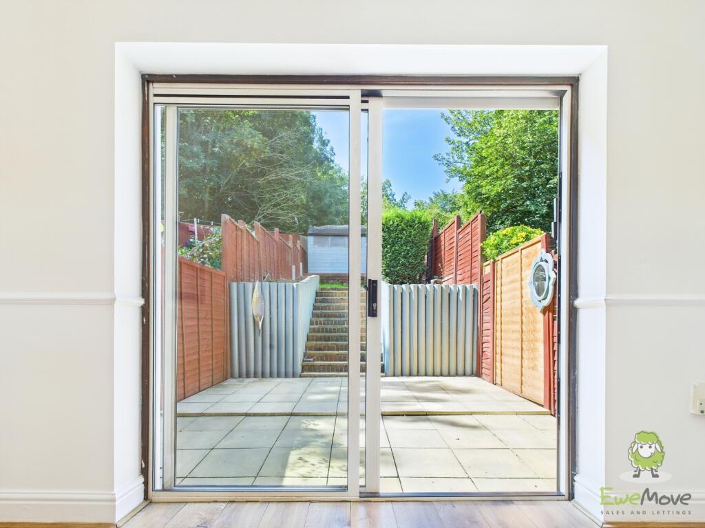 CAM01543G0-PR0147-STILL007