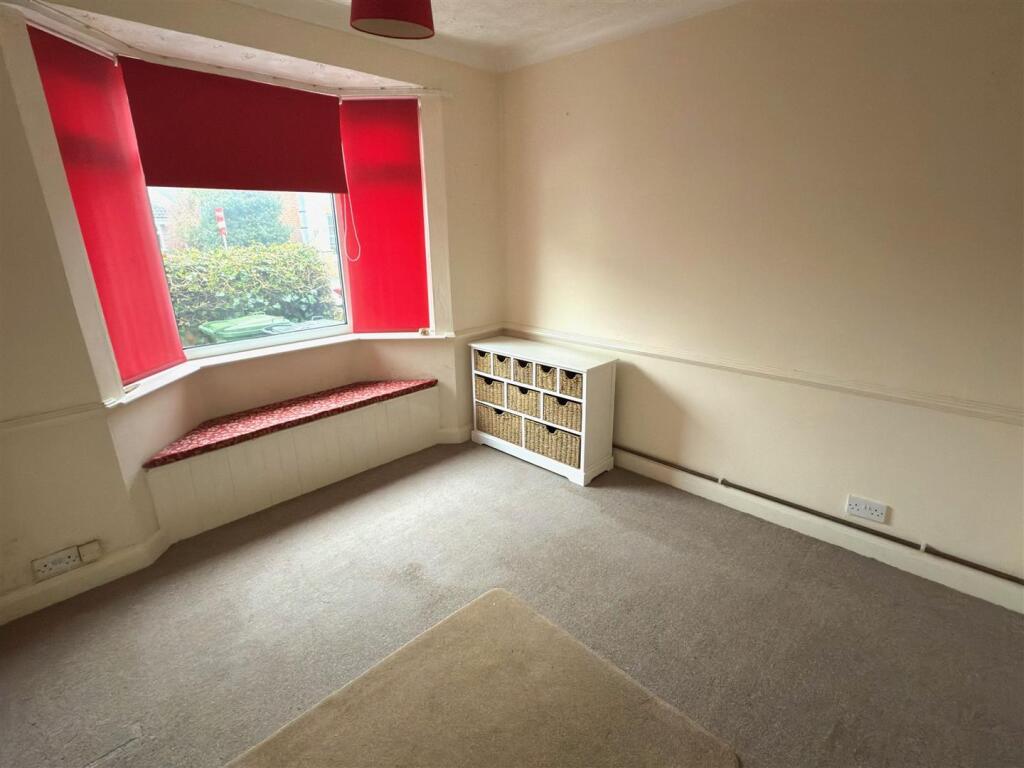 LOUNGE.jpg
