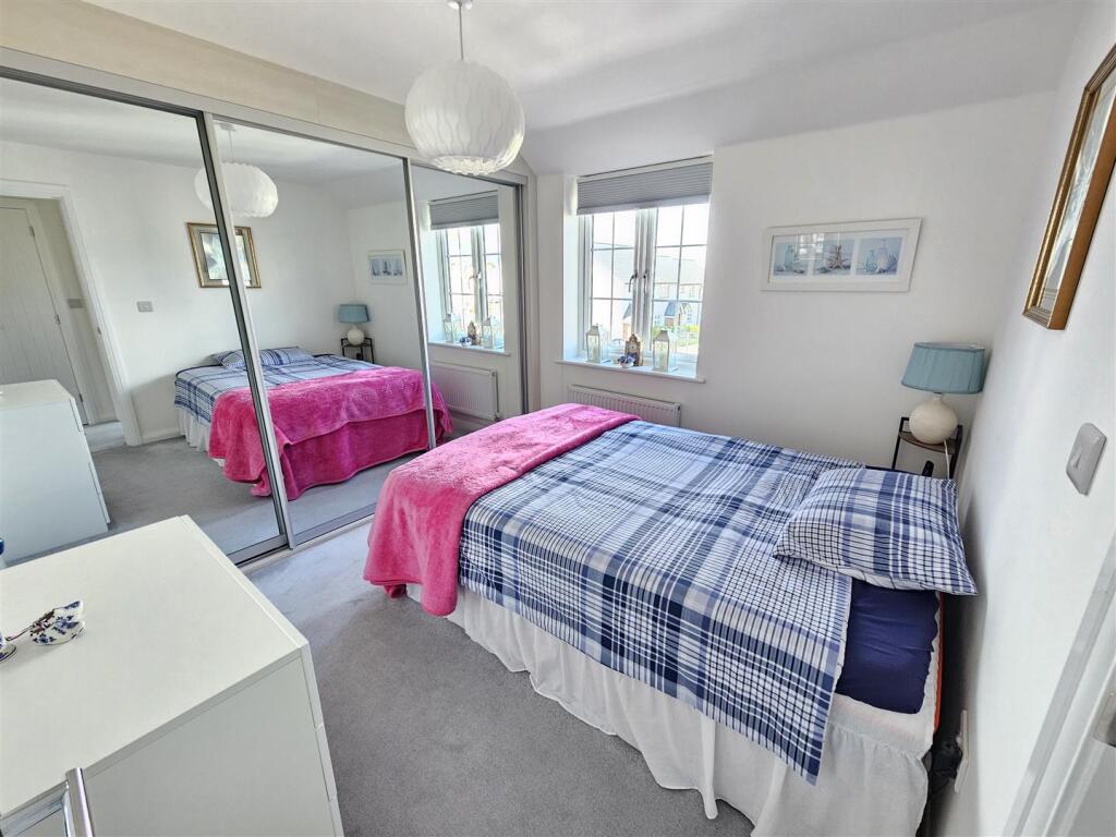 Bedroom 2.jpg