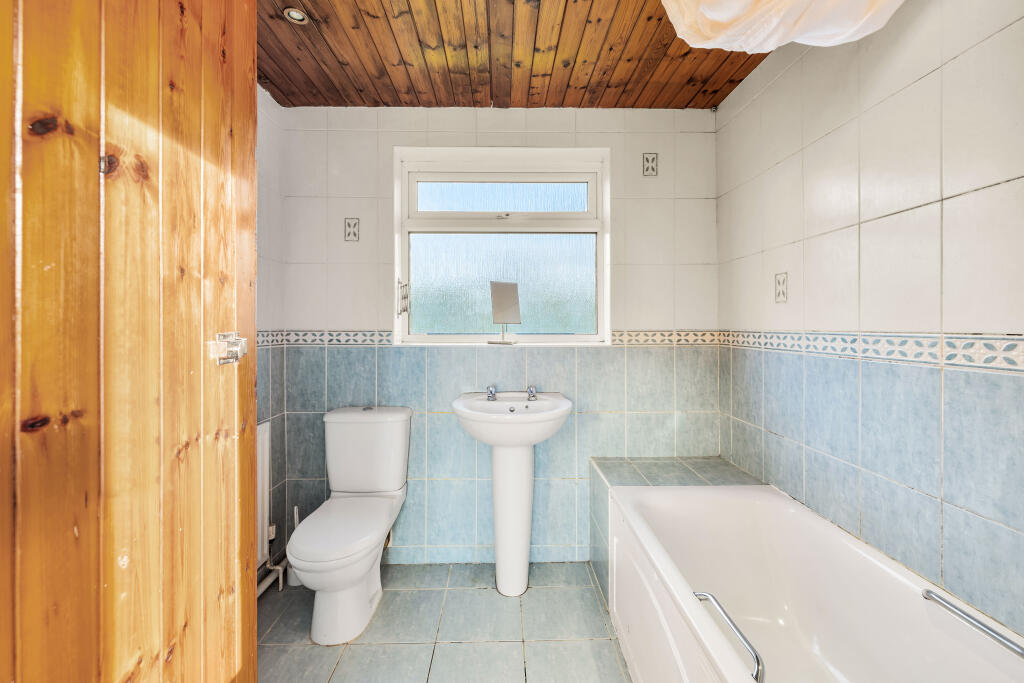 10 Chalmers Close Less than 3MB-18.jpg