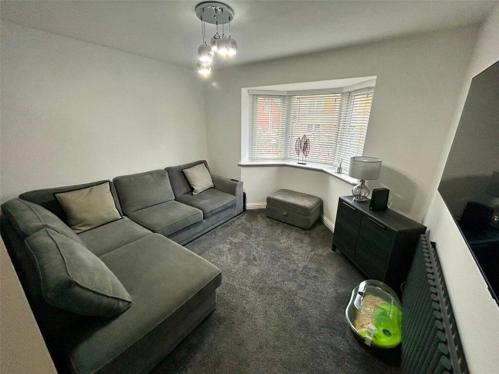 Living Room/Bedroom2