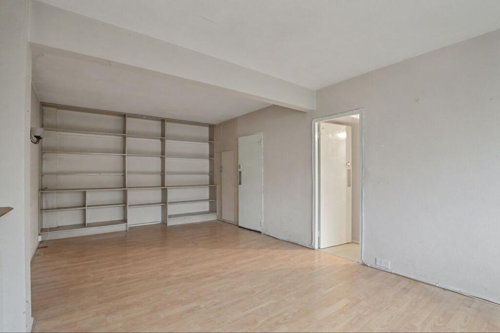 54 Pullman Court, Streatham Hill, Streatham, London SW2 4ST