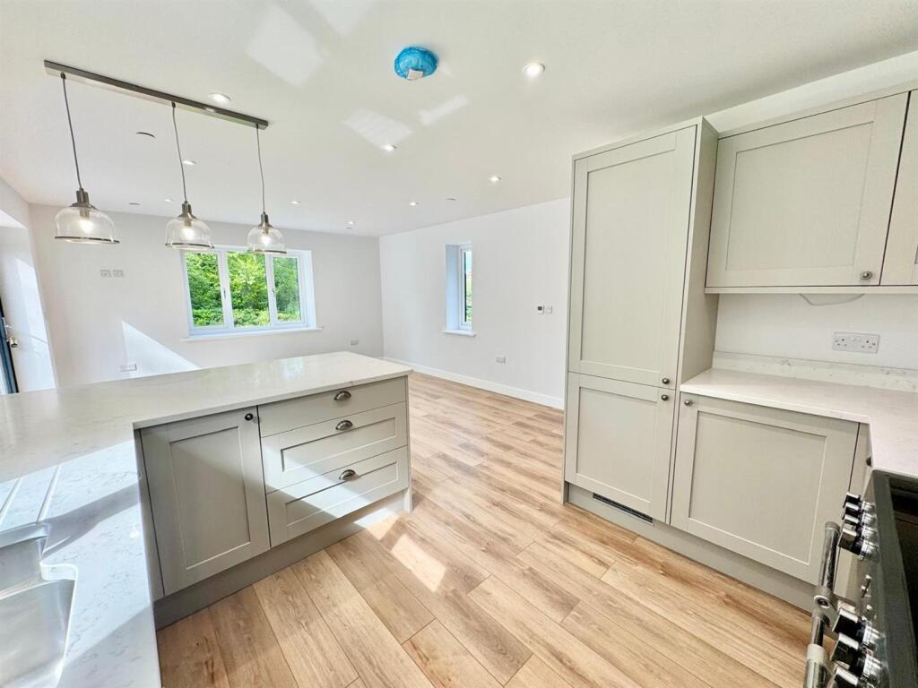 PHOTO-2025-06-08-17-10-45 (13).jpg