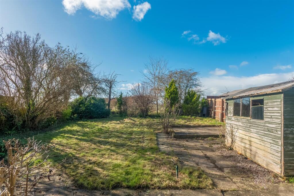 25 Manor Farm Road-11.jpg