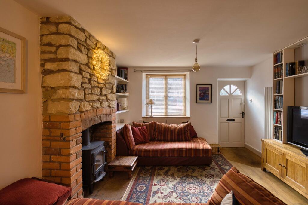 Sitting Room/Dining Room