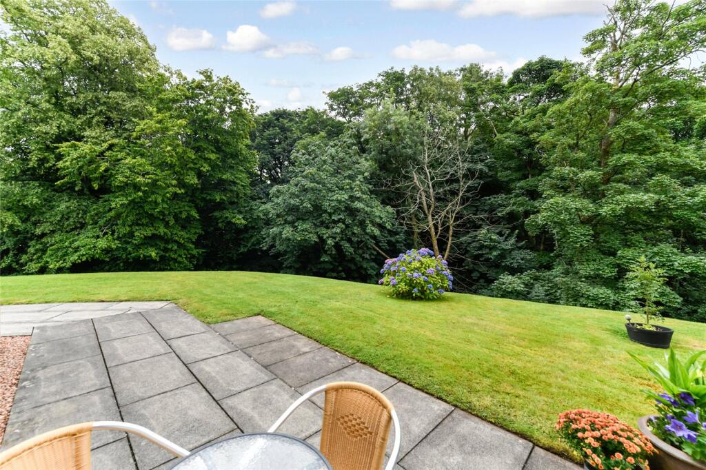 Outdoor Sitting Area
