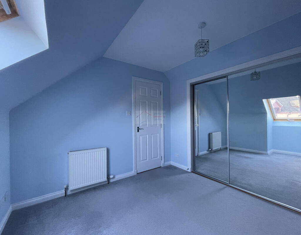 Bedroom 2b.JPG