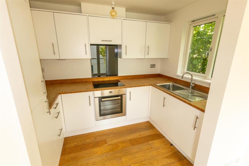 Burnt House Lane-09.jpg