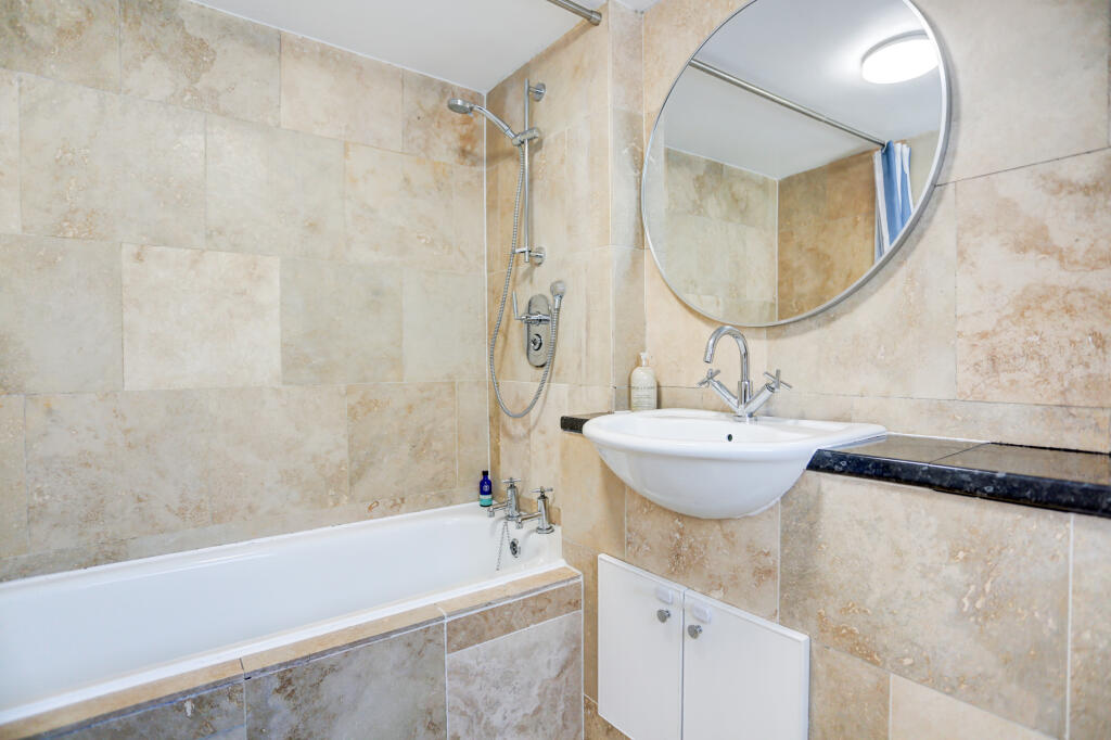 bathroom2