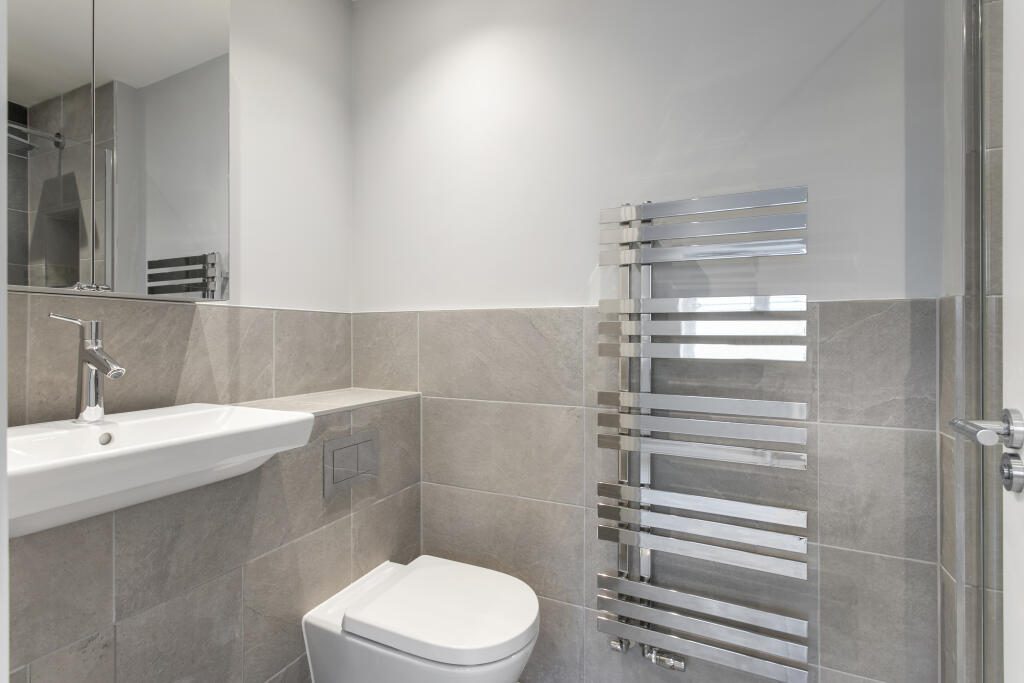 The Magnolia Ensuite