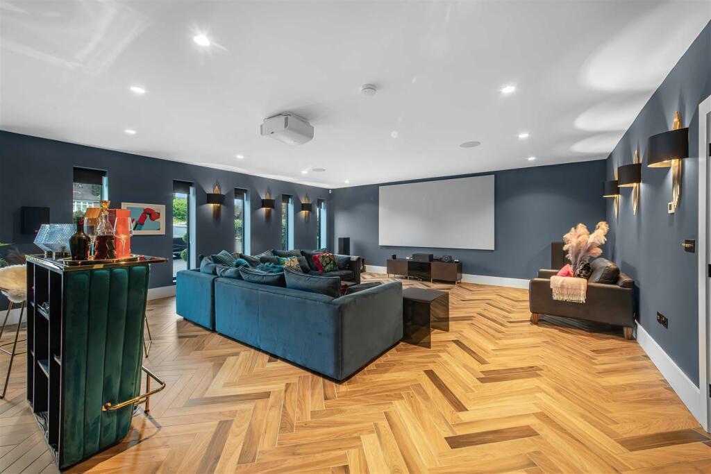 Lounge and Home Cinema