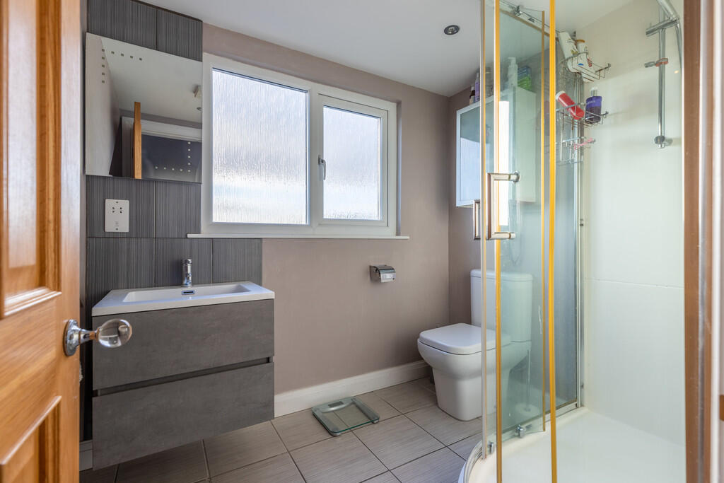 En-Suite Shower R...