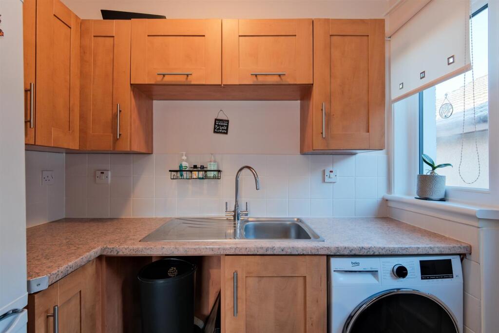 036-25 Netherdale Crescent, Wishaw ML2 0DN.jpg