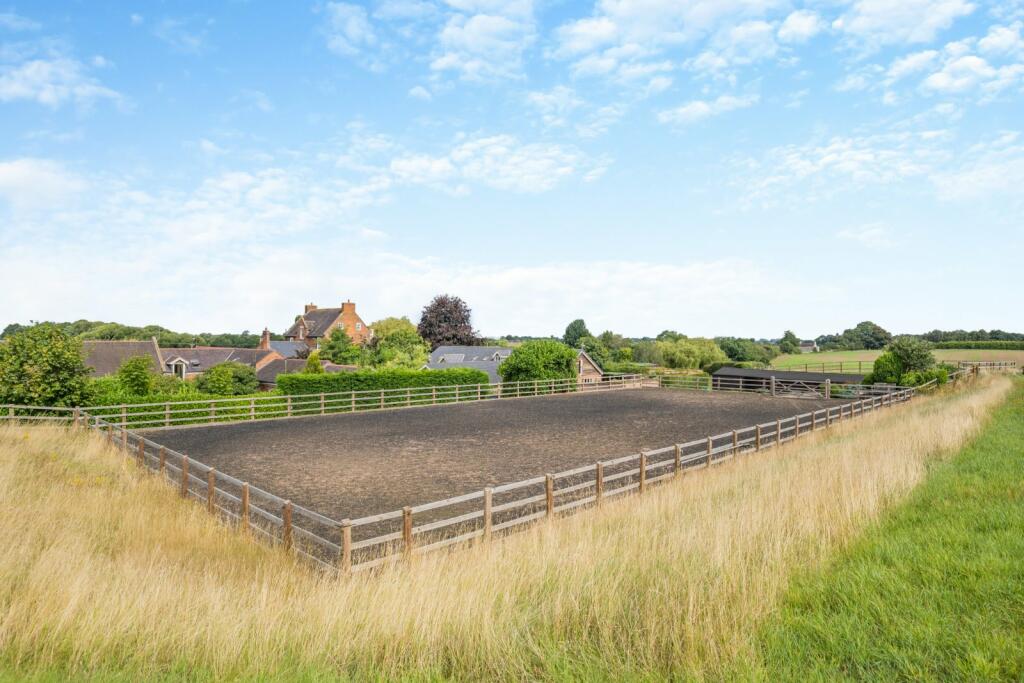 Manege (2)