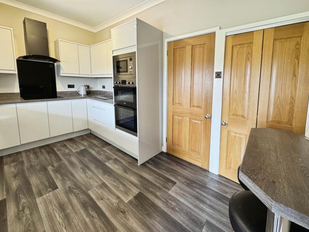 pbox-kitchen-326135.jpg