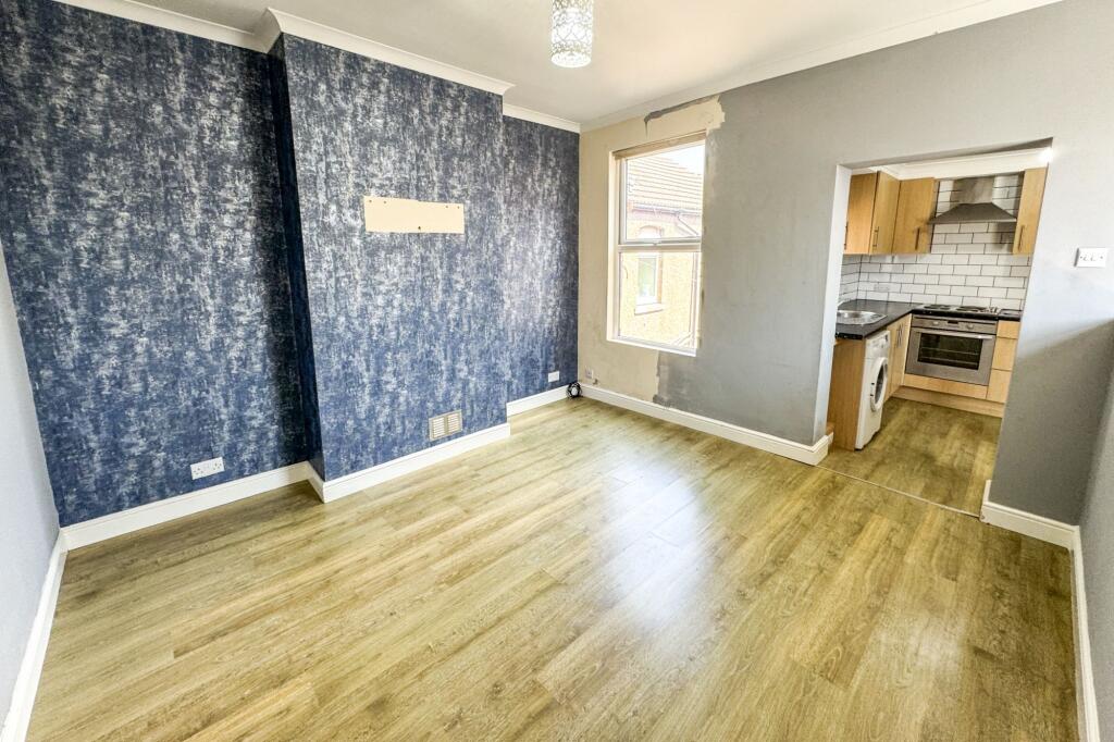 52a Alexandra Road, Sheerness, Kent, ME12 2AS