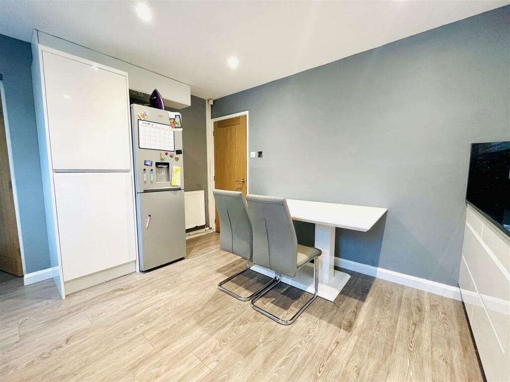 Dining Kitchen