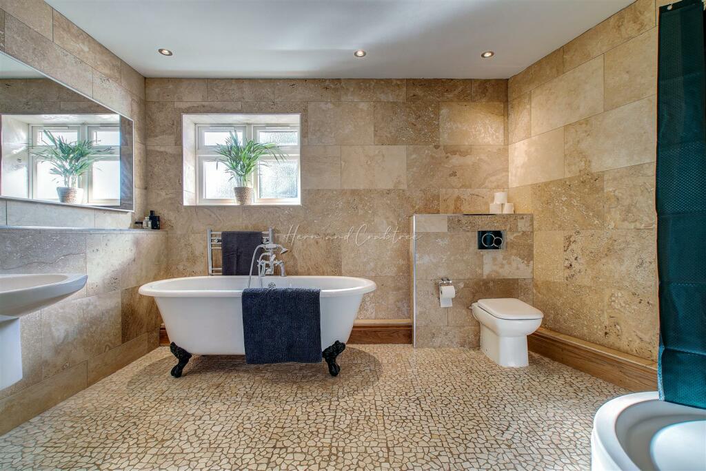 Holybush Road, Cyncoed, HernCrabtree (51).jpg