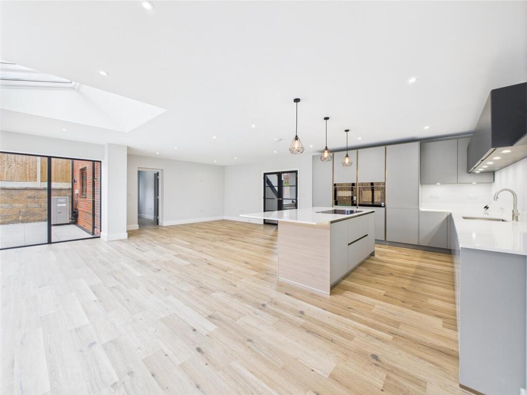 Living/Dining Kitchen