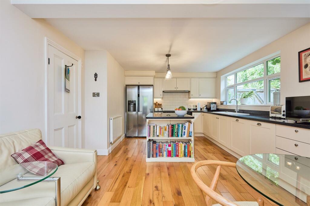 Crowhurst Gale 2024 202A5302.jpg