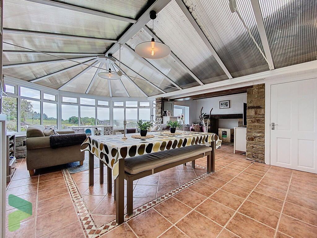 Conservatory On L...
