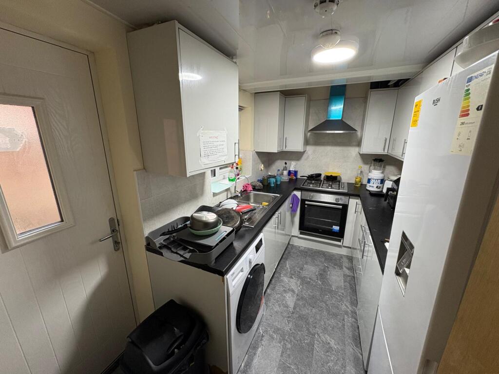 WhatsApp Image 2025-11-21 at 15.31.46 (1).jpeg