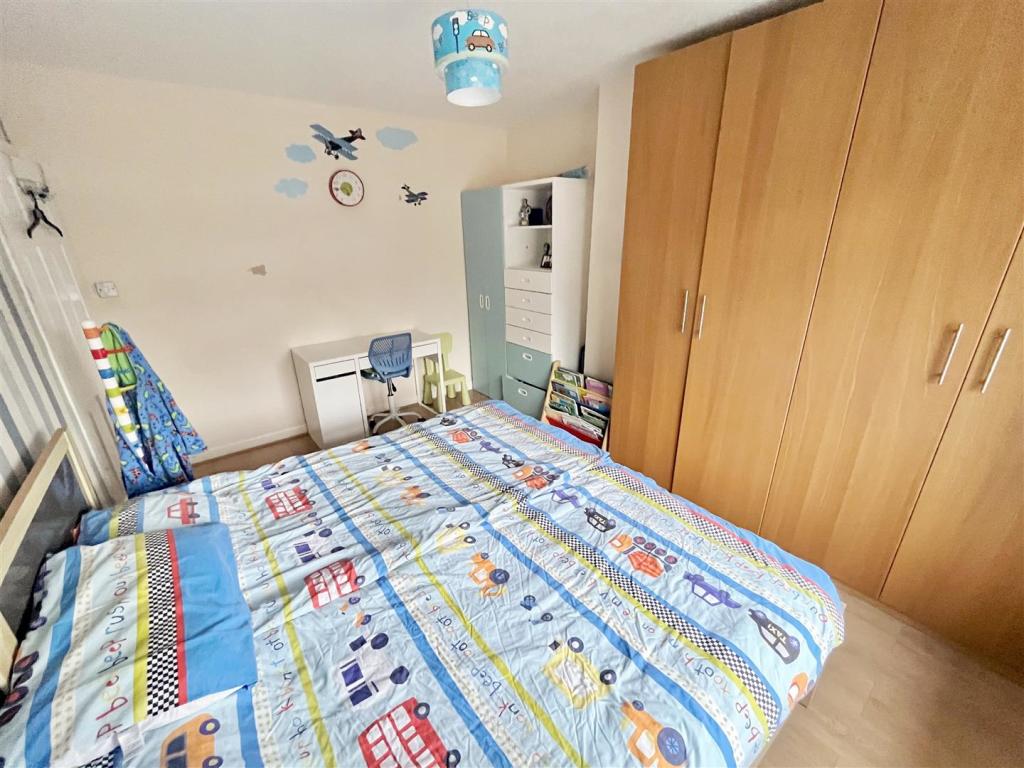 Bedroom 2 Aspect 2.jpg