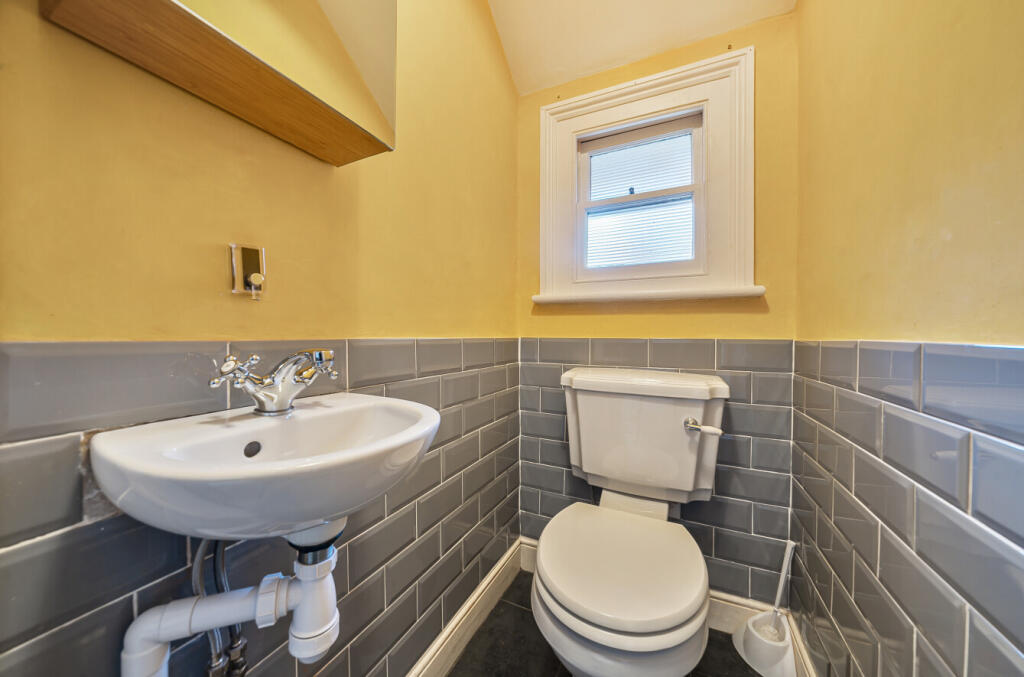 1328135-19-687945...