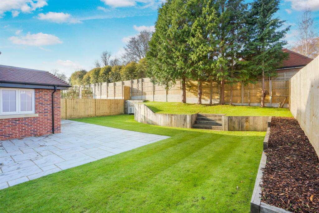 1578342896 - 5 Amberwood Grove -5.jpg