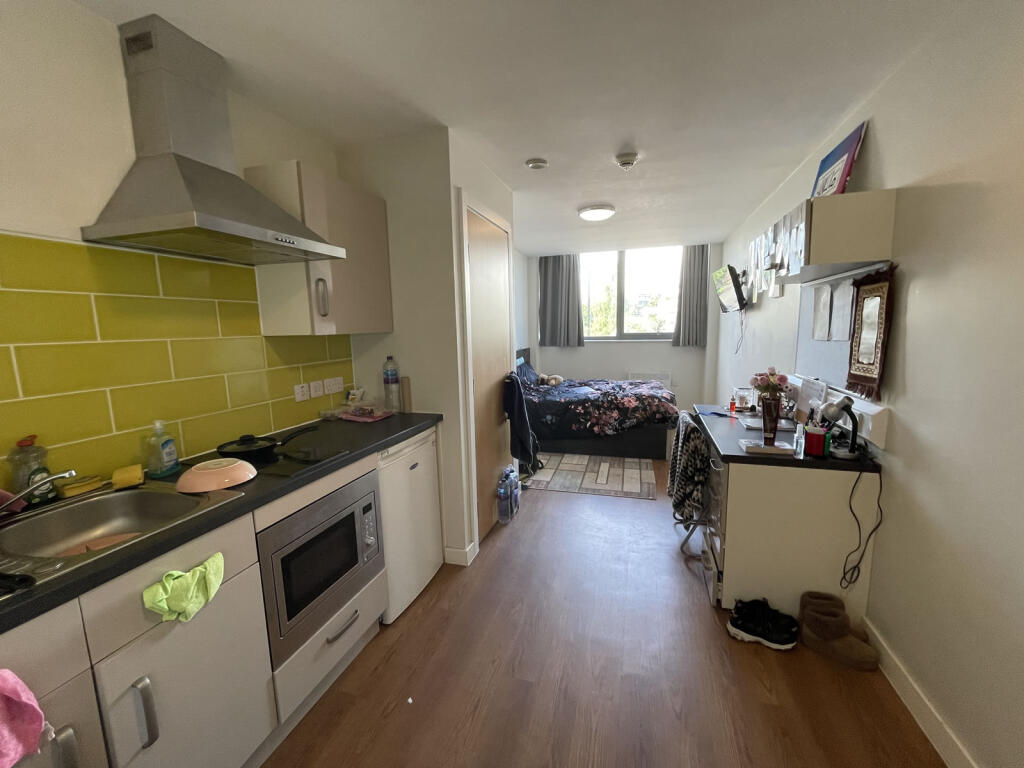 burgesshs7373729Burgess House - 7 (Medium)20666...