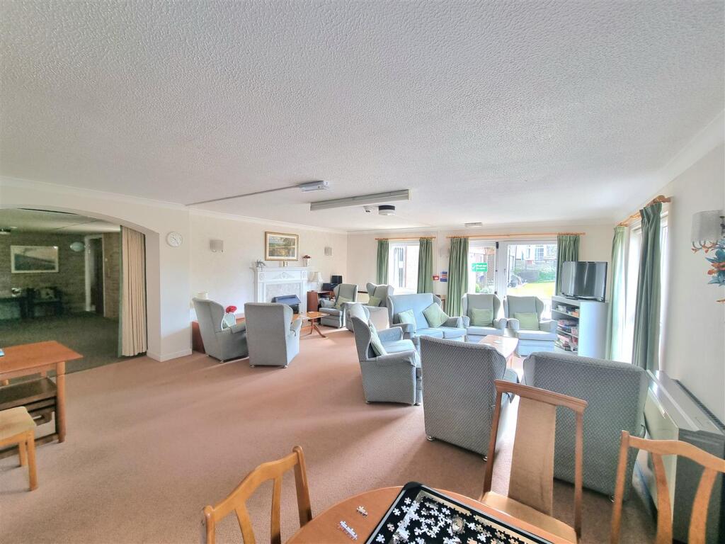 Communal Lounge