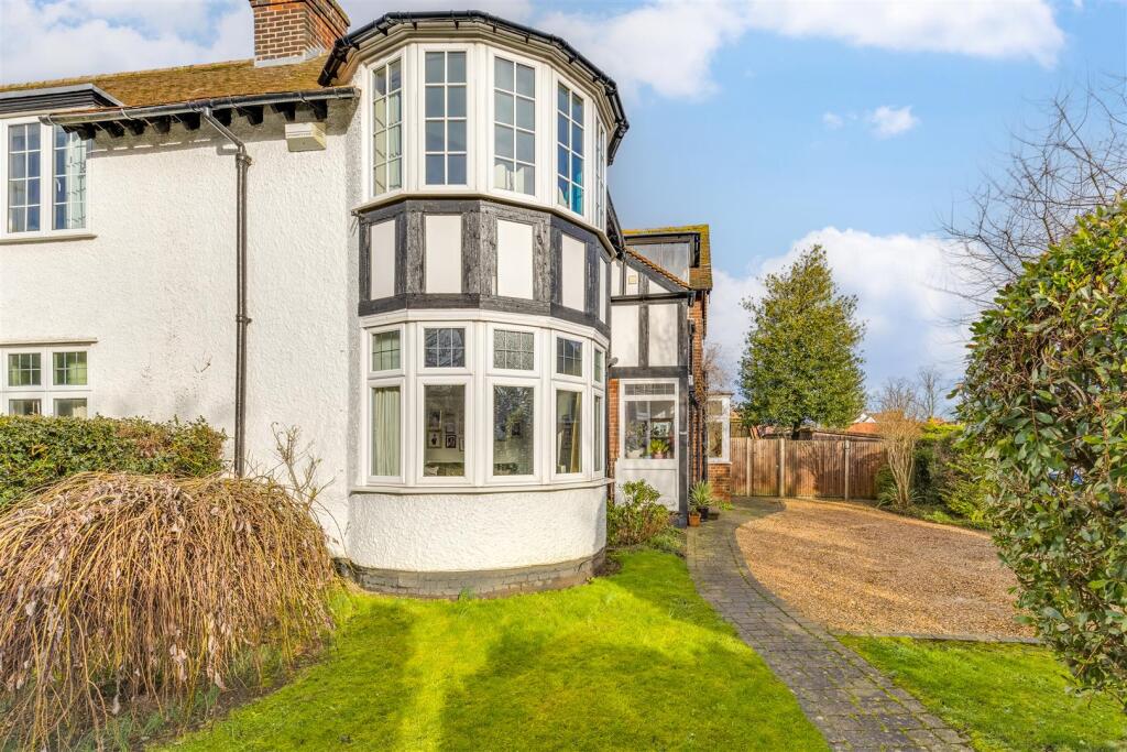 Pixmore Way 88-47.jpg