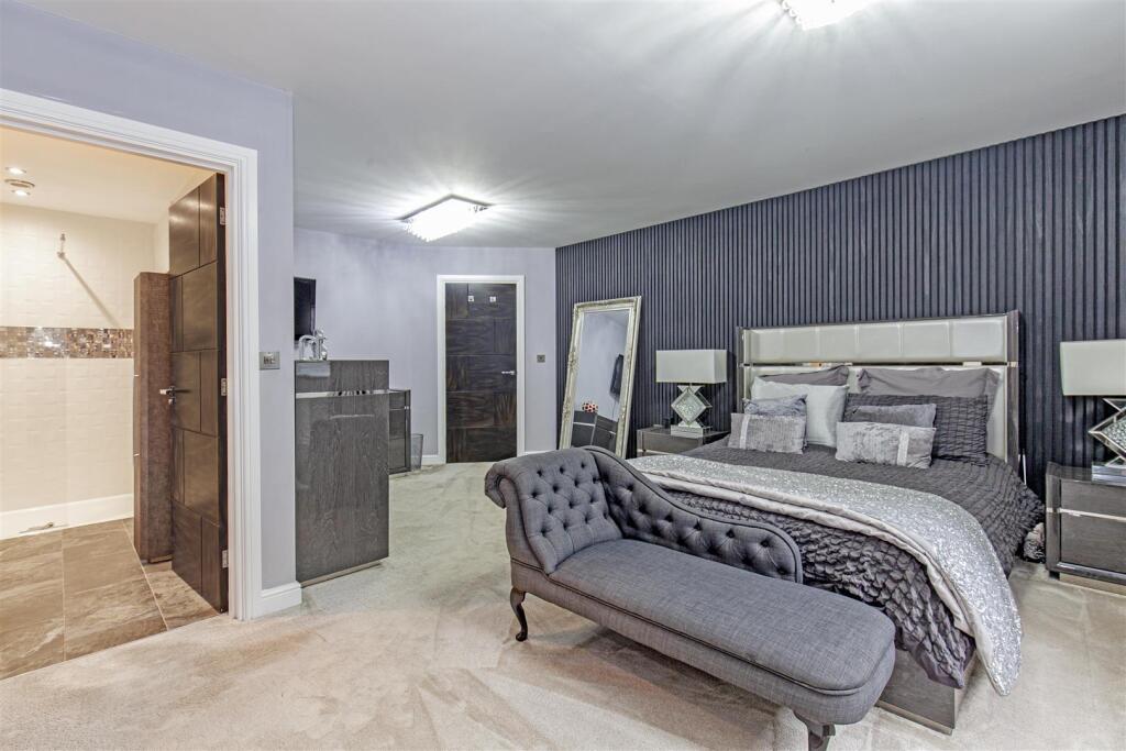 Principal Double Bedroom