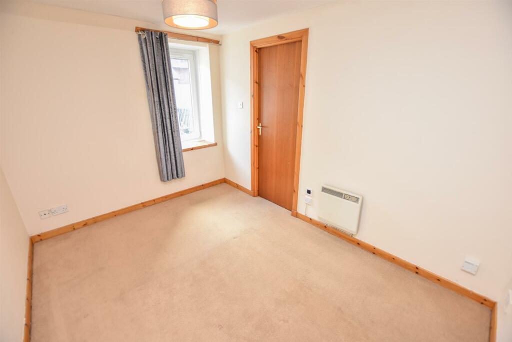 BEDROOM-2.jpg