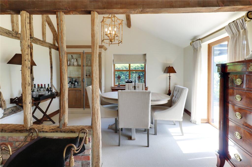 Dining/Sitting Room