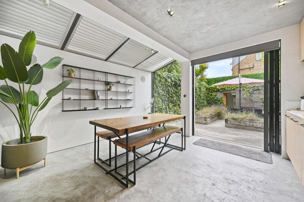 windmill road- dining area .jpg