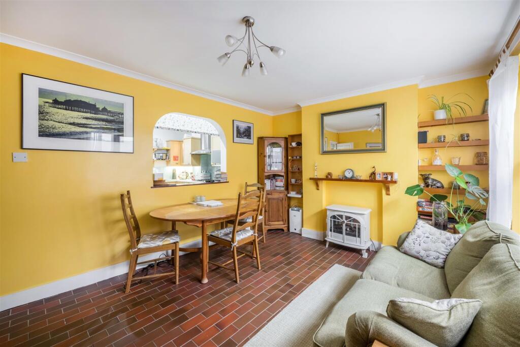 32 St Nicholas Road -6.jpg