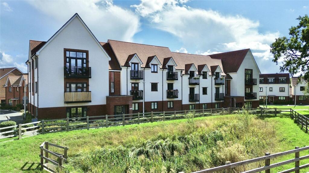 Quiller Avenue, Arborfield Green, Reading, Berkshire, RG2