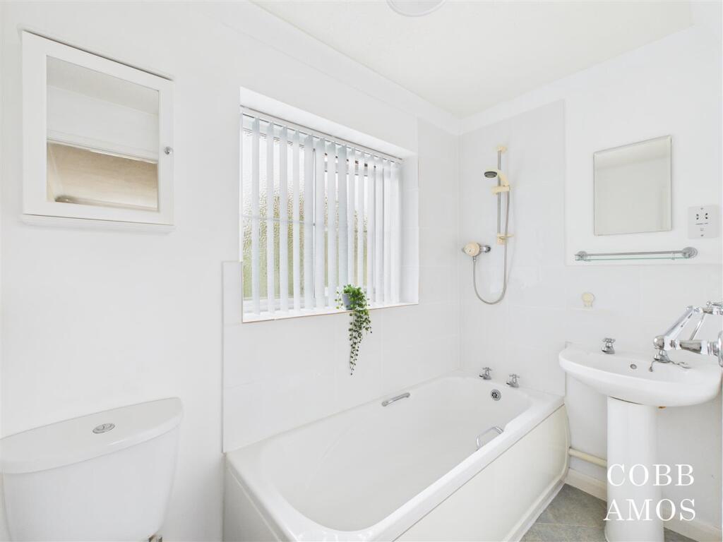 CAM02803G0-PR0219-STILL009.jpg