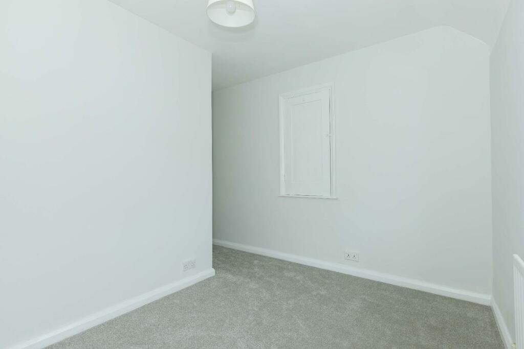 20 Manton Rd_3.jpg