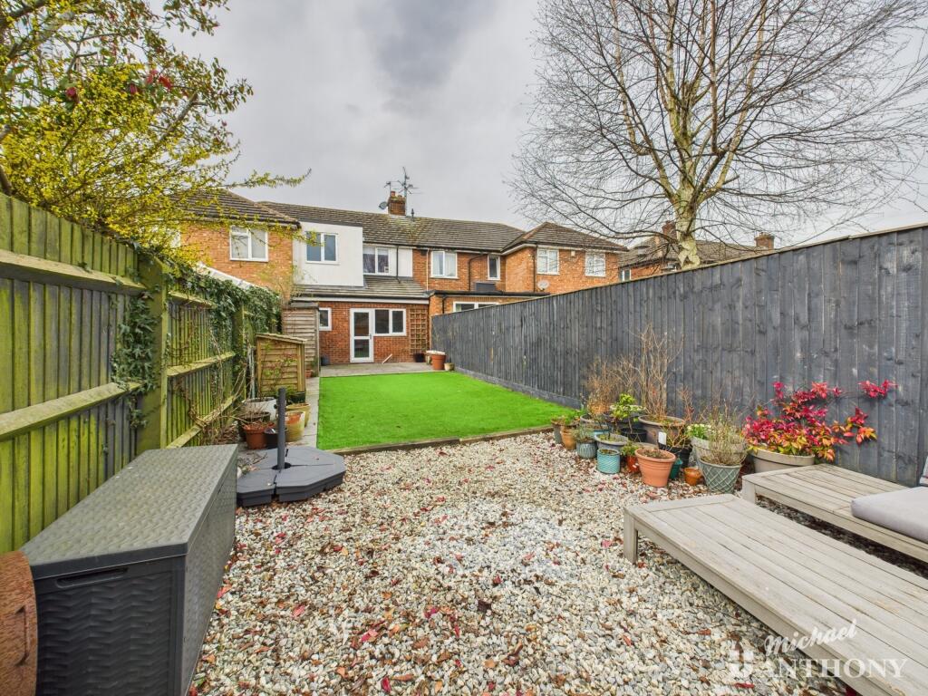 CAM03852G0-PR0224-STILL019