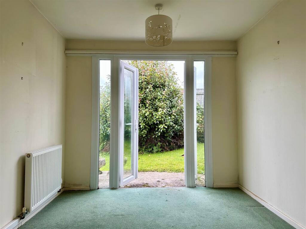 Dining Room.jpg