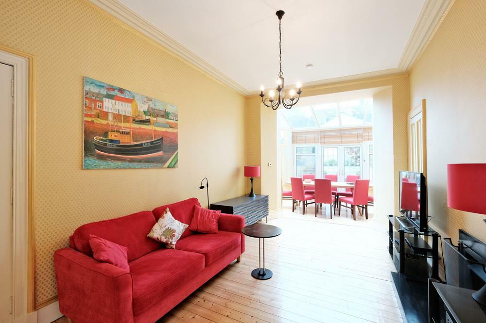 Family room 2