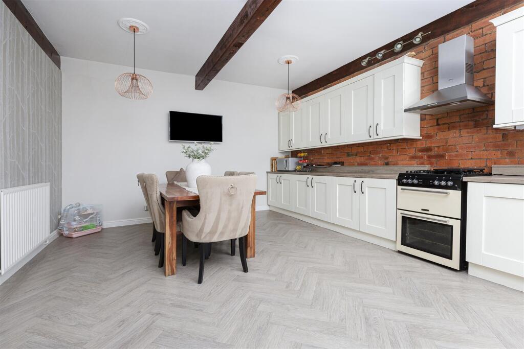 Bramleys Estate Agents - Upper Lane - Gomersal (13