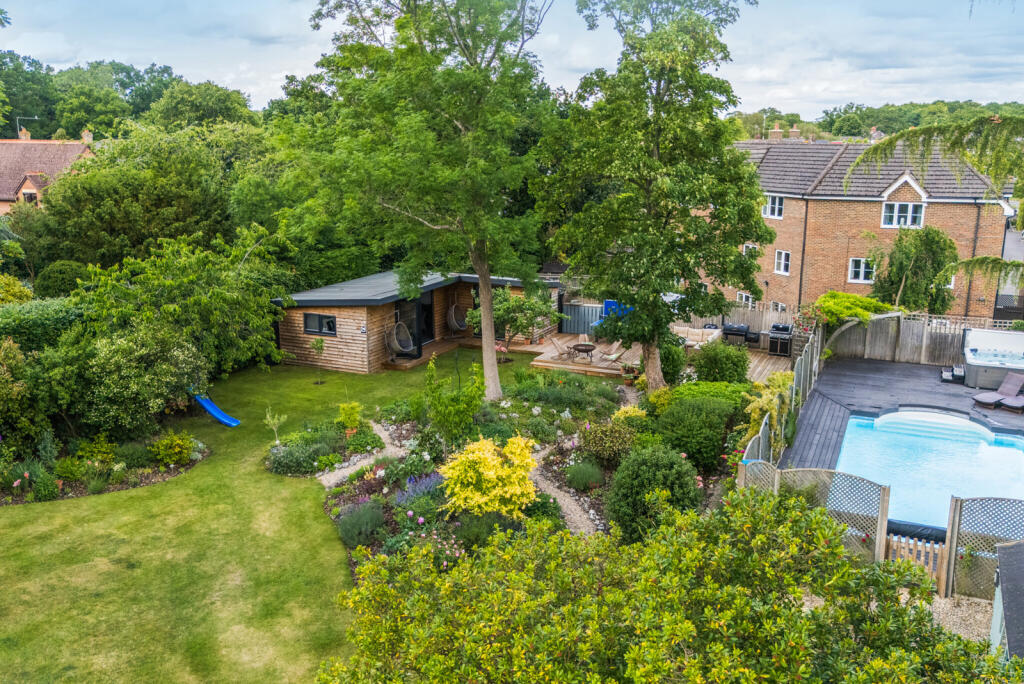 1300661-4-6839e1d...