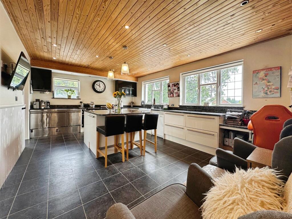 3a291a4a--4C5F-9426-1F3BB5B7F1D7-29810-000027BBA68