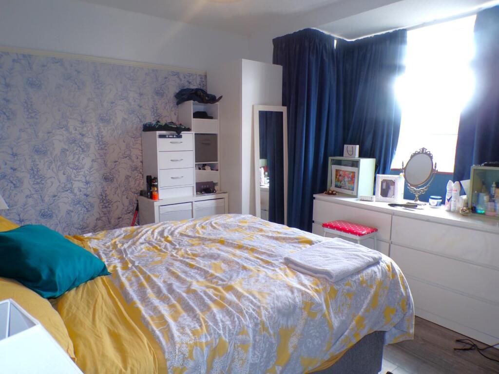 BelgraveAve13bed1.JPG